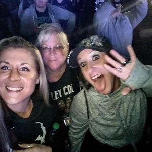 Meet your Posher, Leslie